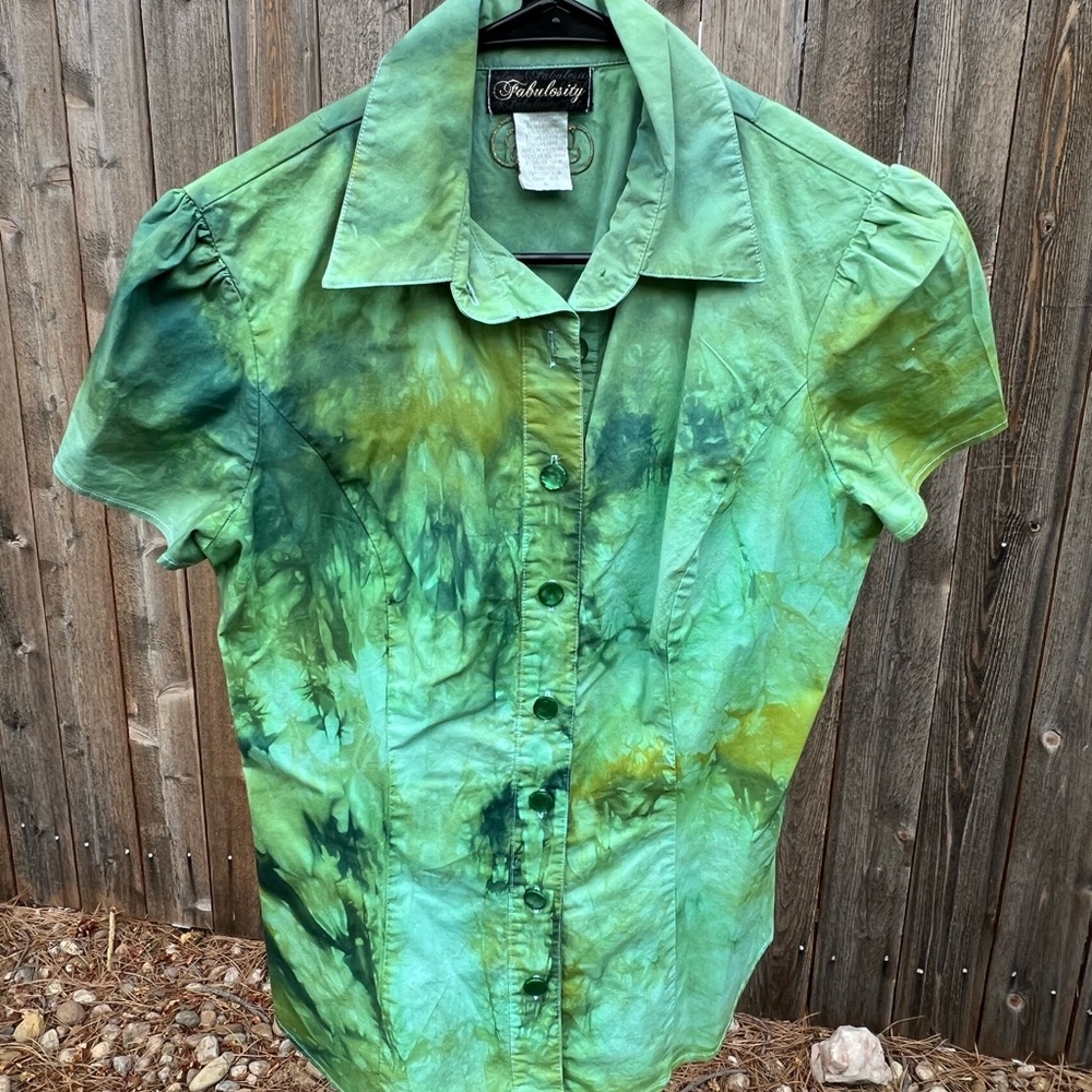 Fabulosity Green Ice-Dye Button Down Shirt